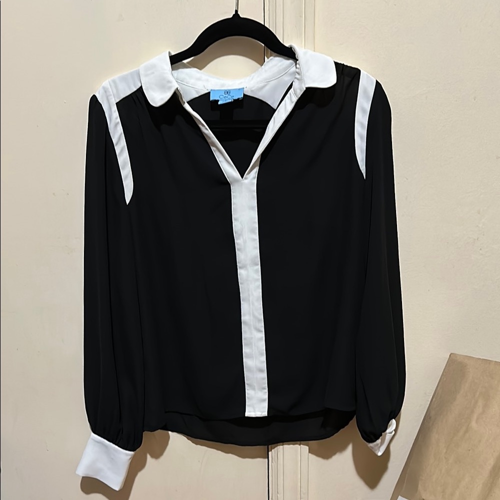 CeCe Black & White Long Sleeve Blouse